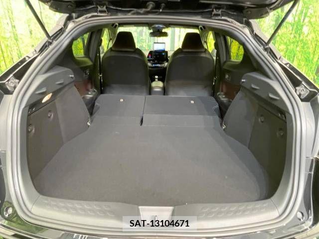Toyota C-HR 2017-07 357758-10