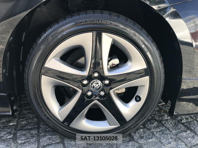 Toyota PRIUS 2019-07 281956-8