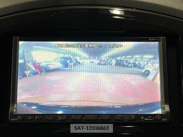 Nissan JUKE 2010-11 327785-3