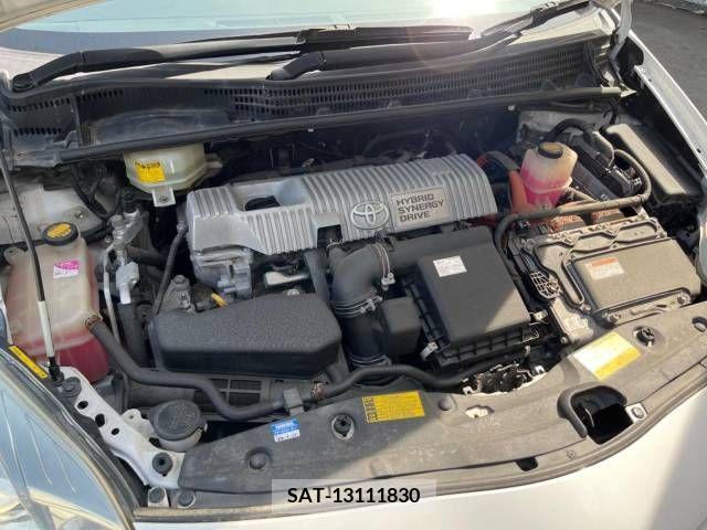 Toyota PRIUS 2013-04 282304-17