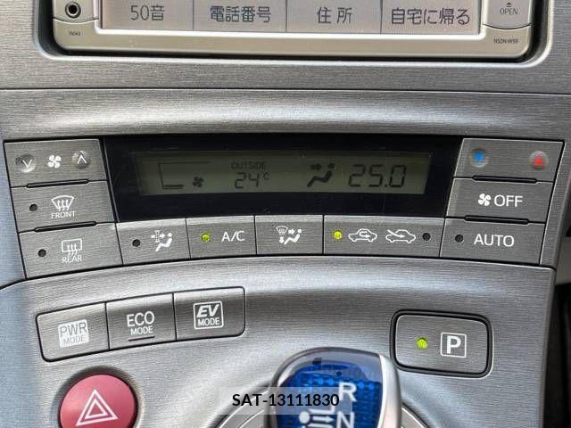 Toyota PRIUS 2013-04 282304-6