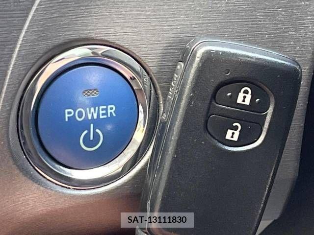 Toyota PRIUS 2013-04 282304-4