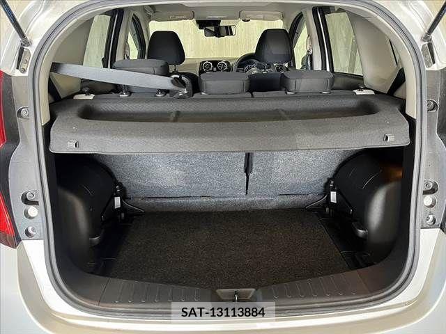 Nissan NOTE 2019-01 305441-16