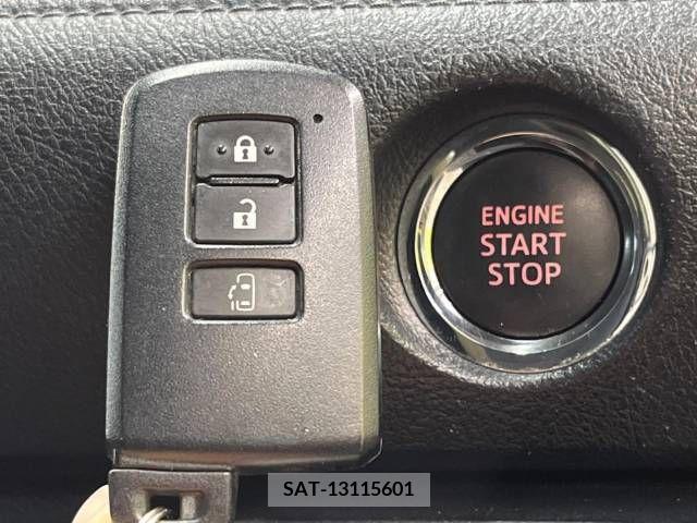 Toyota SIENTA 2015-08 314619-7