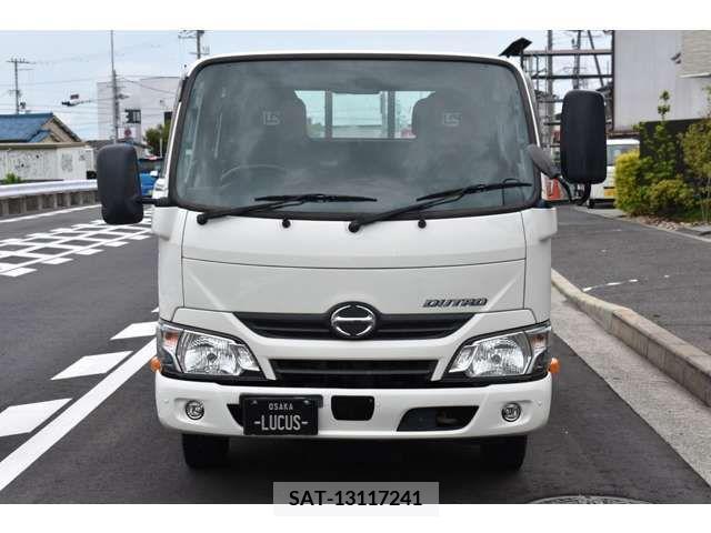 Hino DUTRO 2017-02 296731-6