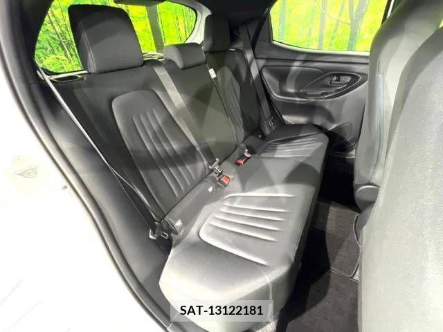 Toyota YARIS 2023-02 371433-9