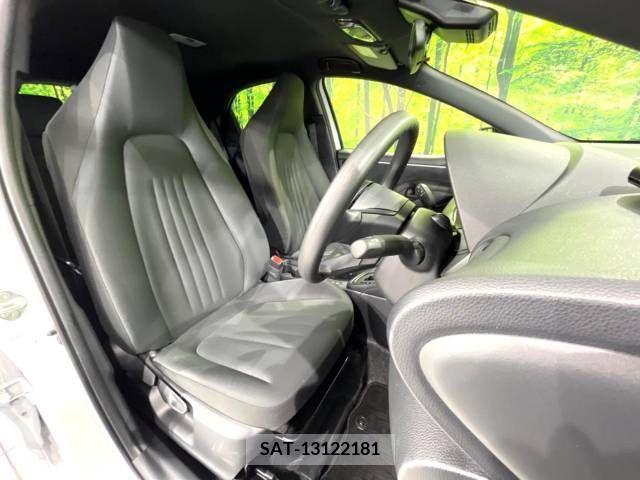 Toyota YARIS 2023-02 371433-8