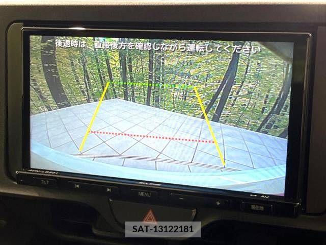 Toyota YARIS 2023-02 371433-6