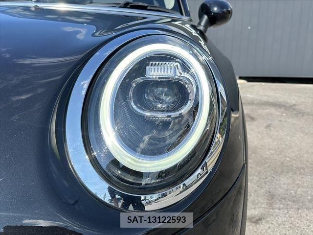 Bmw MINI 2018-10 379165-8