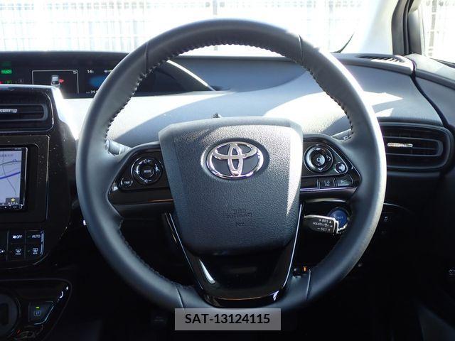 Toyota PRIUS 2020-11 322468-4