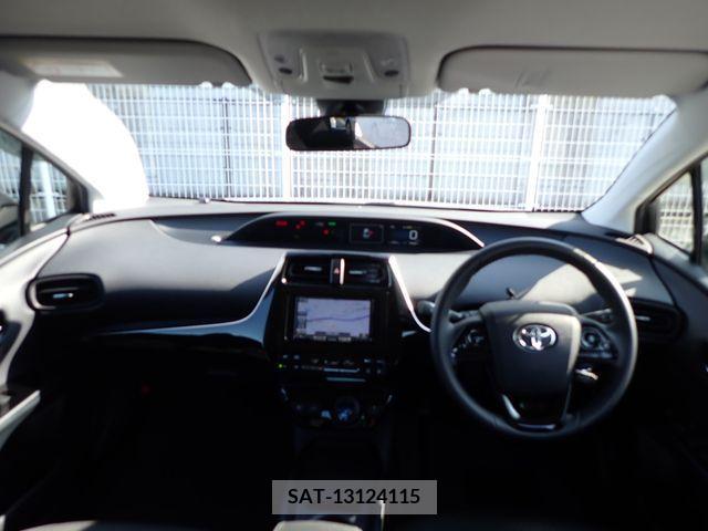 Toyota PRIUS 2020-11 322468-1