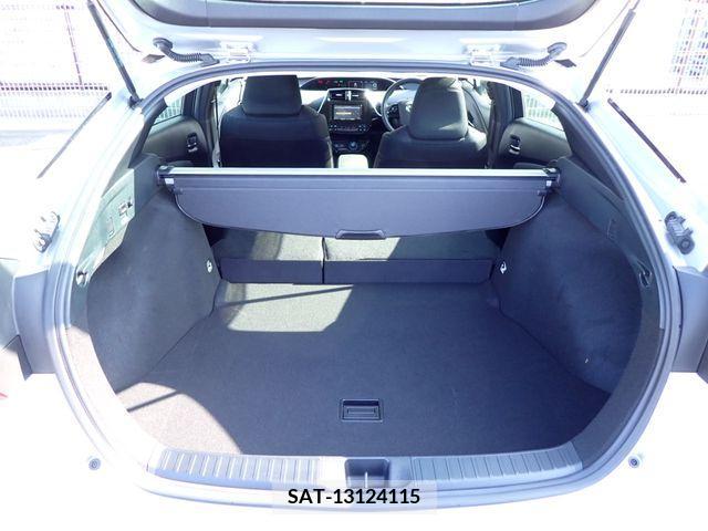Toyota PRIUS 2020-11 322468-19