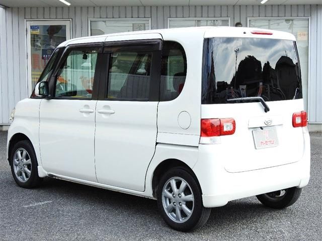 Daihatsu TANTO 2011-02 184123-6
