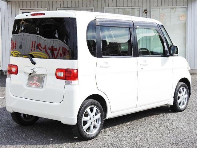 Daihatsu TANTO 2011-02 184123-4