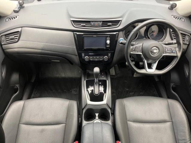 Nissan X-TRAIL 2018-09 24470-1