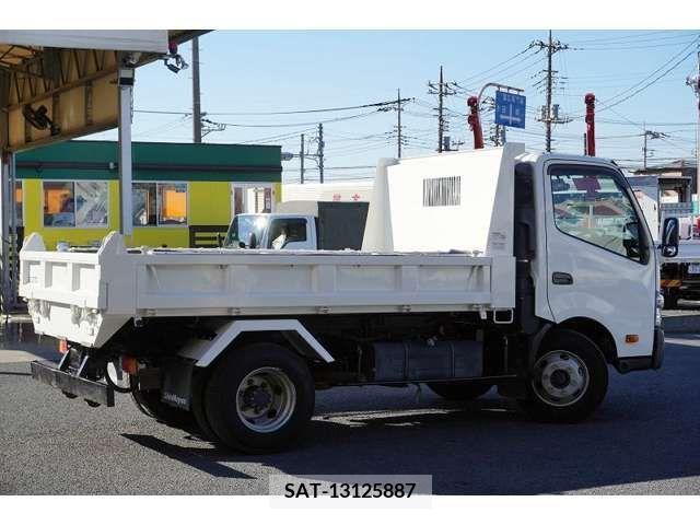Hino DUTRO 2017-02 205983-7