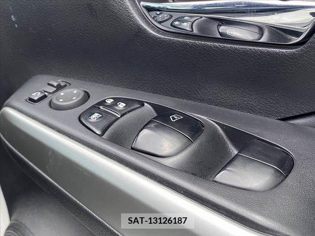 Nissan KICKS 2020-11 338012-24