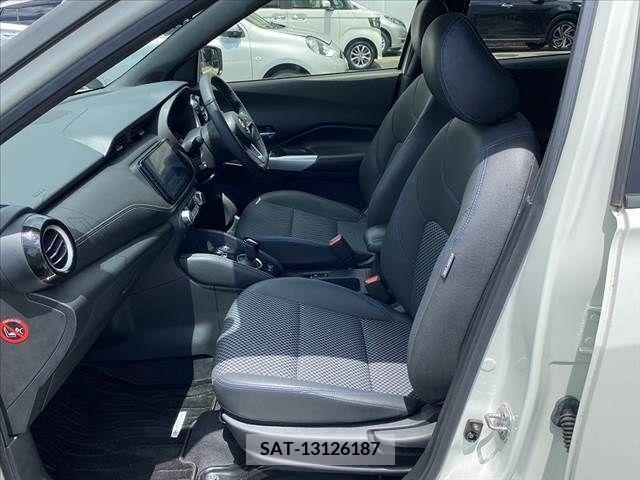 Nissan KICKS 2020-11 338012-16