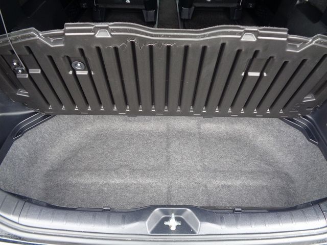 Toyota VOXY 2018-06 21818-25