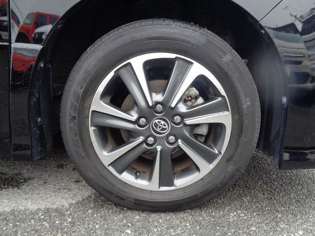 Toyota VOXY 2018-06 21818-29