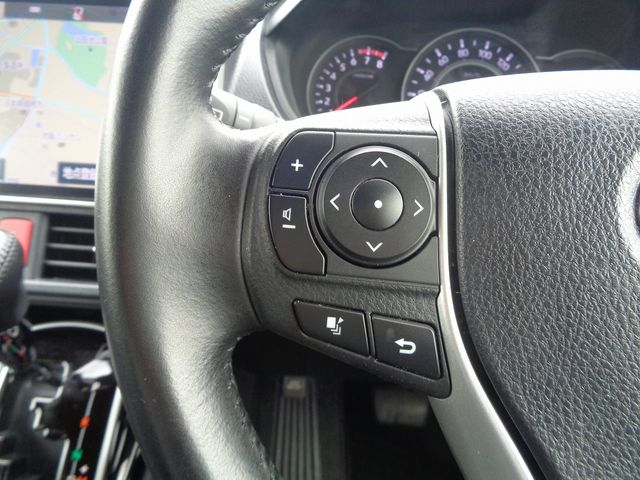 Toyota VOXY 2018-06 21818-20