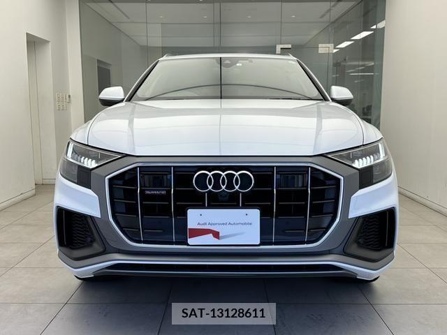 Audi Q8 2019-10 356618-2