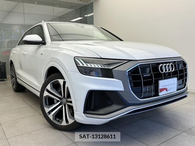Audi Q8 2019-10 356618-4