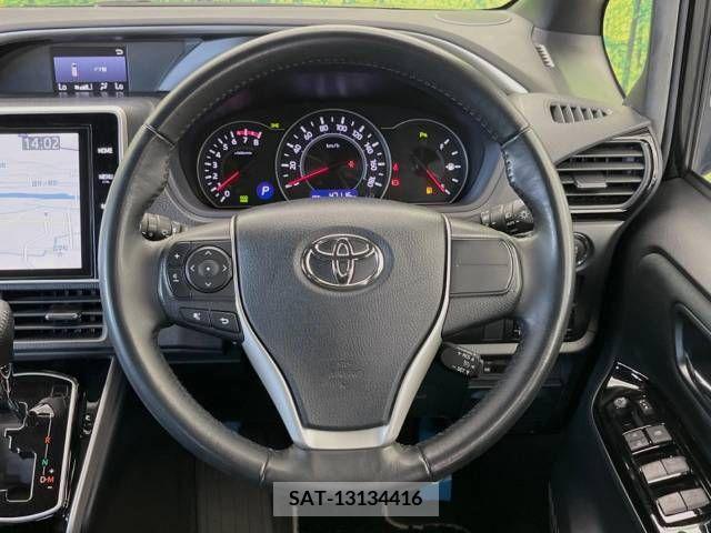 Toyota VOXY 2020-09 341890-12