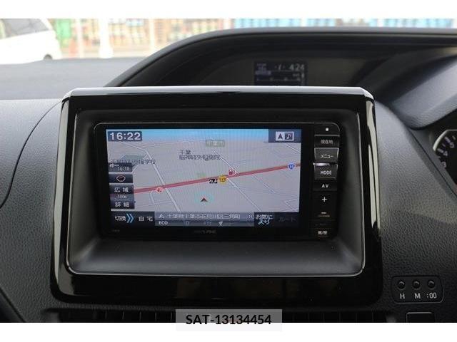 Toyota VOXY 2014-10 231078-1