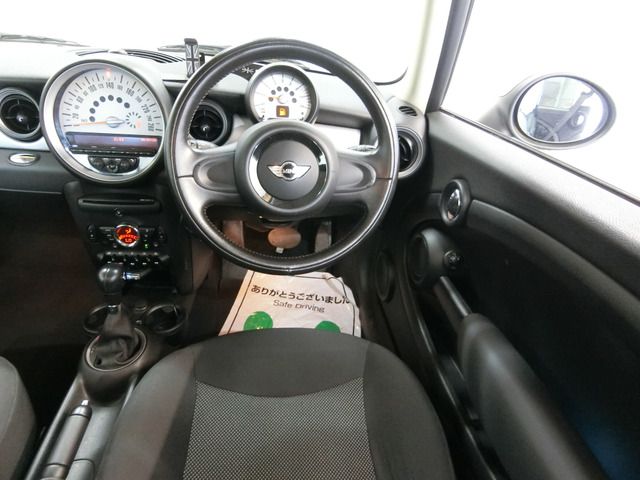 Bmw MINI 2011-04 5452-2