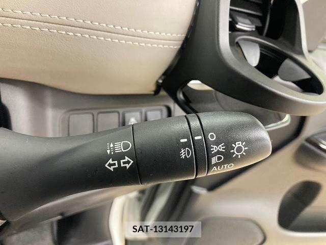 Nissan SERENA 2018-09 284149-14