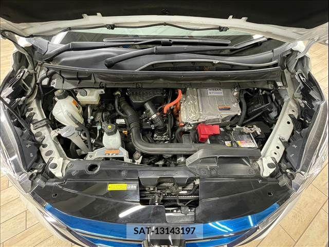 Nissan SERENA 2018-09 284149-13