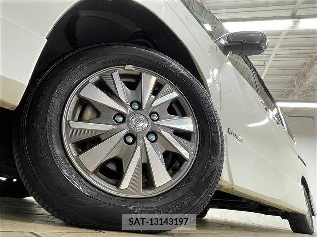 Nissan SERENA 2018-09 284149-10