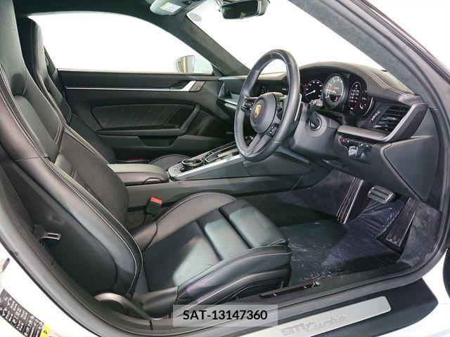 Porsche 911 2022-04 366197-6