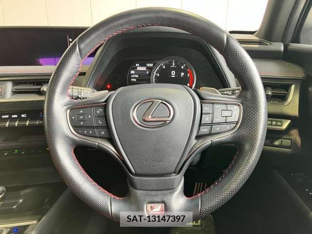 Lexus UX 2020-06 275878-6