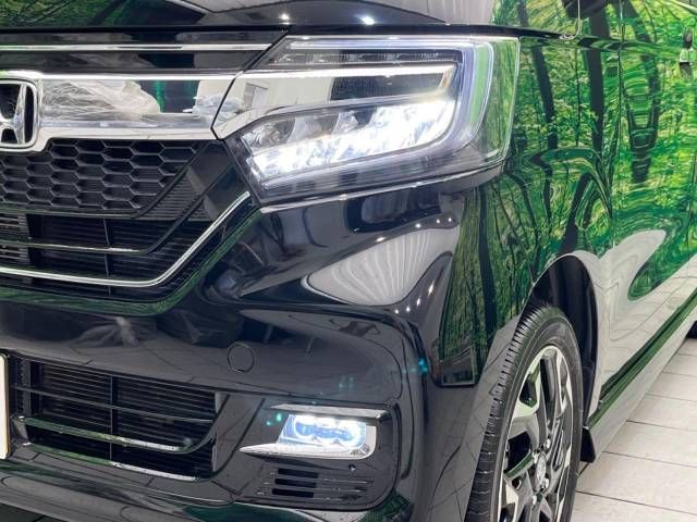 Honda N BOX CUSTOM 2018-12 181438-12