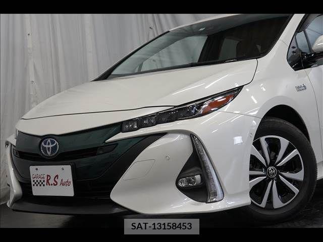 Toyota PRIUS PHV 2017-07 322602-2