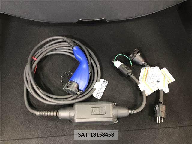 Toyota PRIUS PHV 2017-07 322602-6