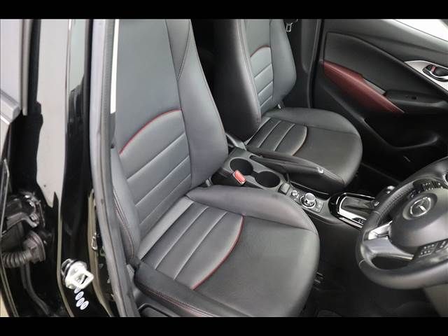 Mazda CX-3 2015-04 6411-10