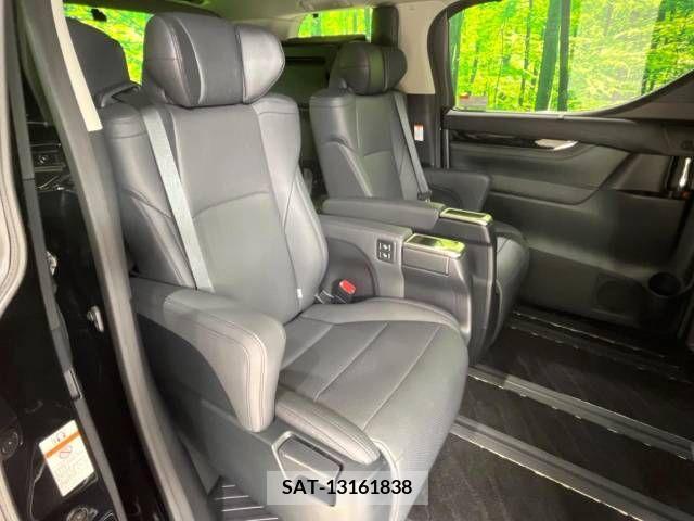 Toyota ALPHARD 2022-01 214935-9