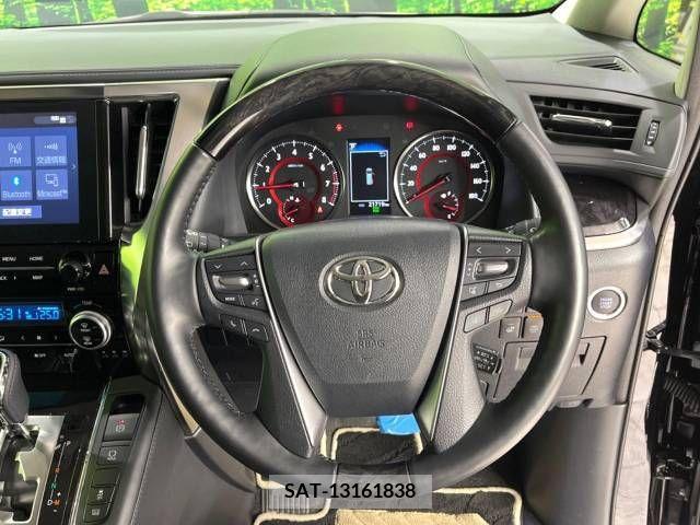 Toyota ALPHARD 2022-01 214935-12