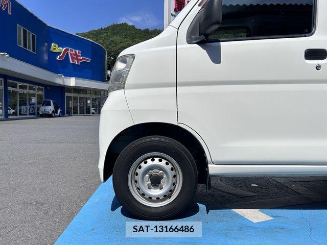 Daihatsu HIJET VAN 2014-07 361338-23