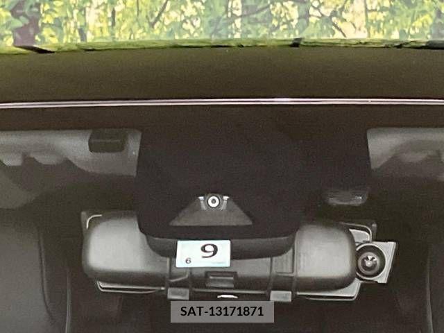 Toyota PRIUS 2019-09 366511-4
