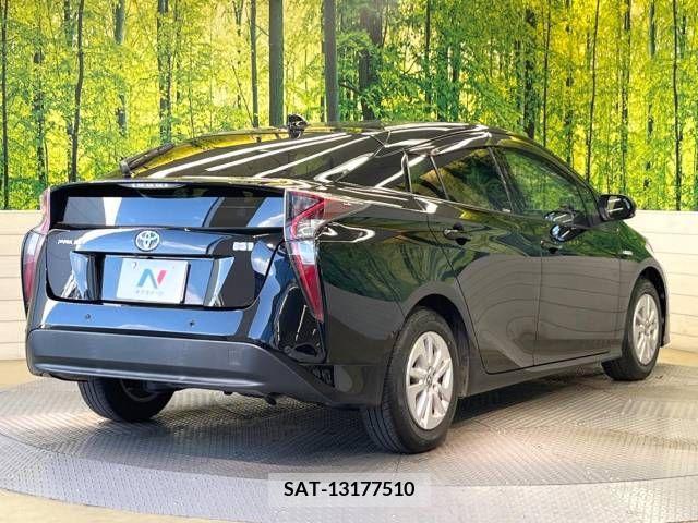 Toyota PRIUS 2017-11 366448-17