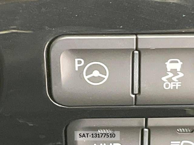 Toyota PRIUS 2017-11 366448-5