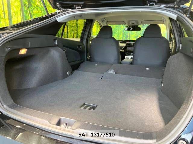 Toyota PRIUS 2017-11 366448-10