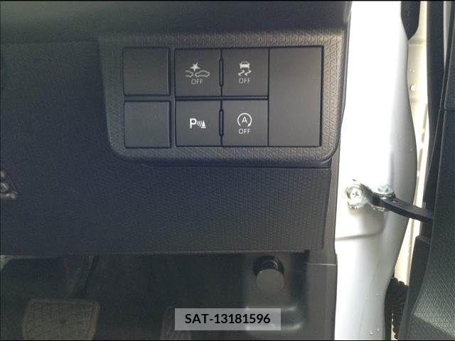 Daihatsu TANTO 2022-10 287167-9