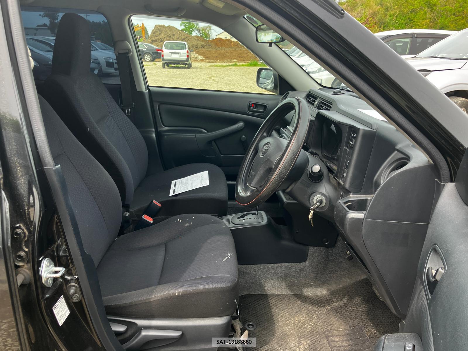 Toyota SUCCEED VAN 2018-12 258300-8