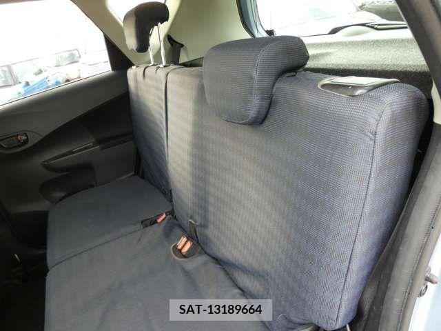 Toyota RACTIS 2011-03 255752-7