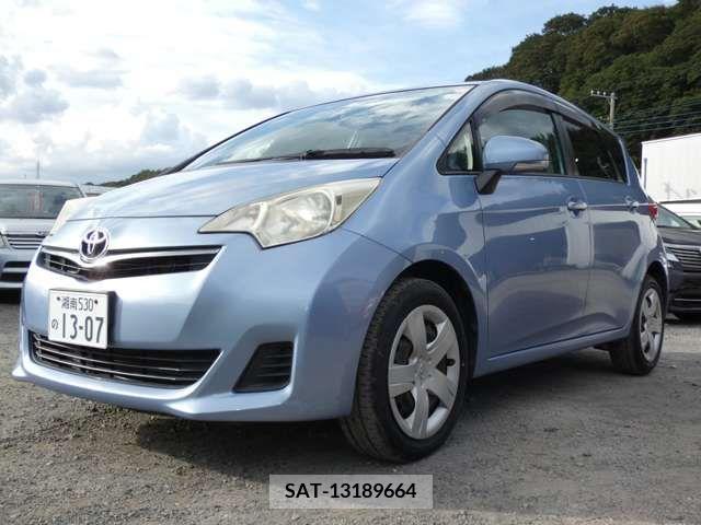 Toyota RACTIS 2011-03 255752-4